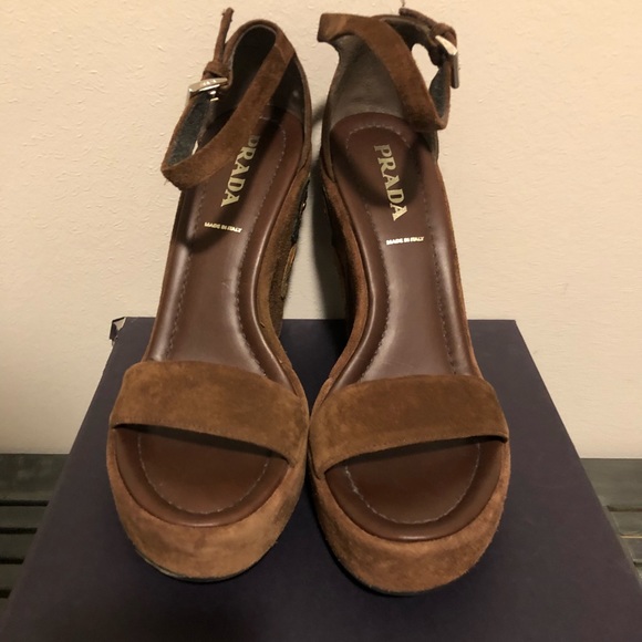 Prada Shoe - Picture 1 of 6